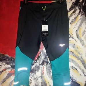 New Mizuno 3/4 tights with tags